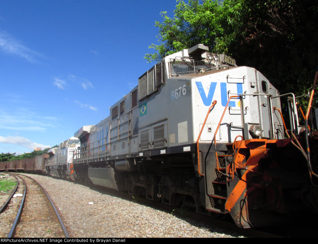 VLI 8676